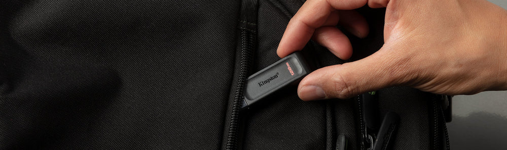 Kingston DataTraveler 70 | 128GB USB-C 3.2 Flash Drive | Zwart